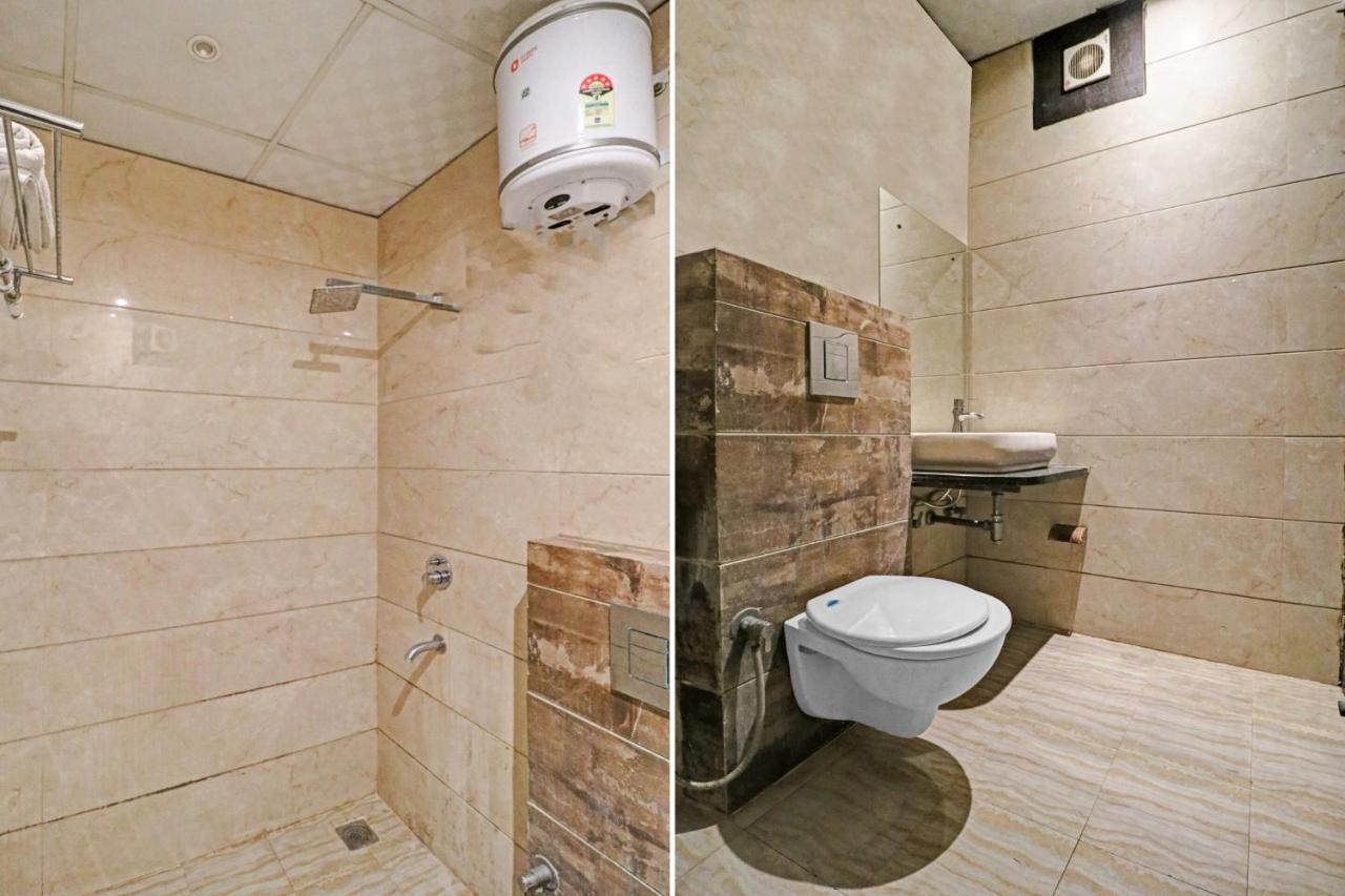 Oyo 23368 Boutique Hotel Paragon 뉴델리 외부 사진